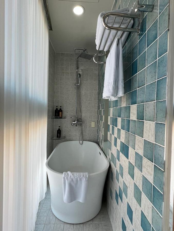 Hamdeok Beach Stay Jeju Buitenkant foto